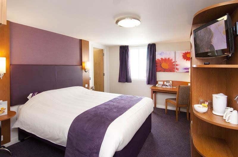 Premier Inn Dunfermline Exteriér fotografie